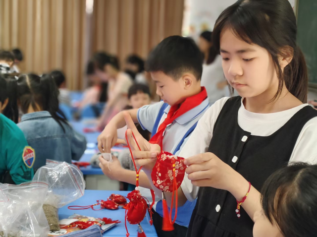 四川省民生研究会新媒体中心-官网