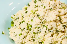 小葱拌豆腐的做法，这样做一清二白，豆香十足做法简单。图片