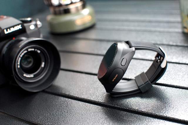 耳机手表二合一设计，智能手表新形态：Wearbuds watch X2