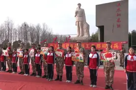 新闻特写：学习“王杰精神” 为“准新兵”加钢淬火图片
