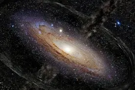 银河系中心最亮部分是什么，为何2000亿颗恒星都在绕它转动？图片