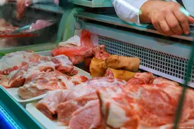 成人摄入15克即可致死的硼砂猪肉，又重现市场？3招教你正确分辨图片
