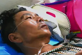 残疾父亲被妻女抛弃8年，死前想见女儿未果，写下遗书后诀别图片