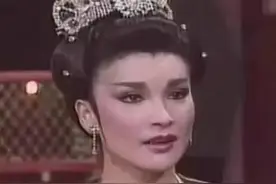 基因好！又是山东人！样貌大气威严的陈莎莉——年轻时也很漂亮图片