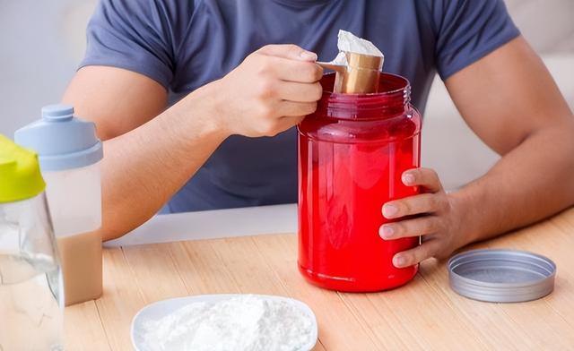 喝蛋白质粉与吃鸡蛋都能补充蛋白质，那么蛋白质粉的意义何在？