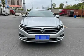 朋友花15.8w提大众速腾，开了两年，跟我吐槽优缺点图片