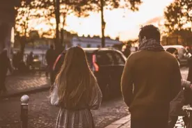 无论夫妻还是情人，若你不想失去对方，就要牢记这4个原则图片