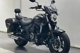 配置豪华，日清卡钳，豪爵TR300，售价2.668W图片