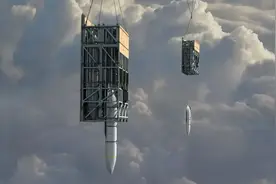 美国用运输机发射导弹，中国或可更进一步，运20投射无人机蜂群？图片