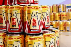 山寨十年，东鹏特饮终于打败红牛！但却很尴尬图片