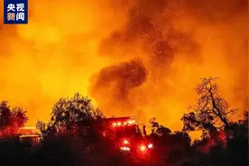 美国洛杉矶陷入“末日般”火海，“魔鬼之风”是罪魁祸首图片