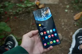 三星亮底价，12+256G从9199来到5999，降3200元实属无奈图片