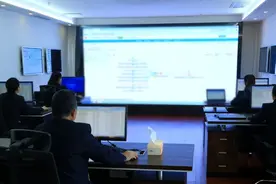 只有收据不开发票？接到学生家长举报线索之后……图片