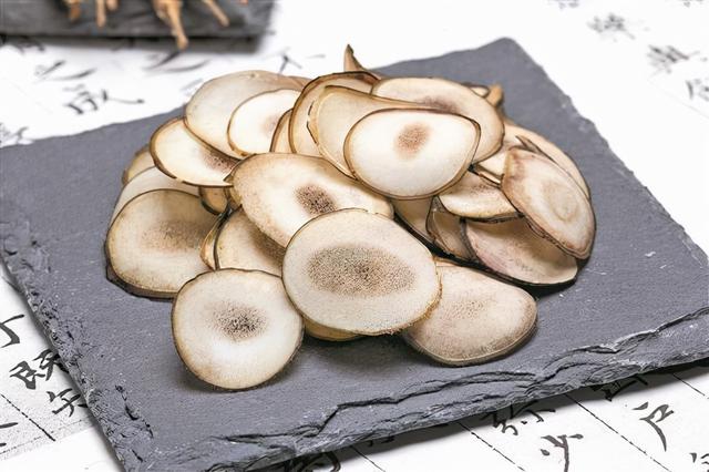 鹿茸片的功效与作用及食用方法 2024年鹿茸片的功效与作用及食用方法