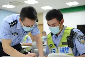 工作5年的辅警选择离职，说出真实想法，打破了考生的美好幻想图片
