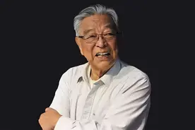 01年褚时健出狱，人走茶未凉，家中宾客盈庭，任新民：因做事公正图片