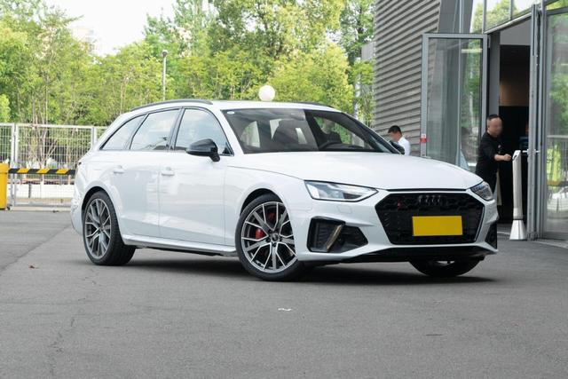 适合年轻人的旅行车！纯进口配V6动力，4秒级破百，实拍奥迪S4