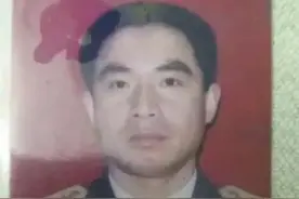 一名从军17年退役军官的回忆(46)当兵两年回家过年 父亲以为我退伍图片