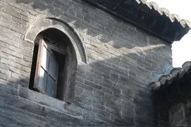 农村老人说“房屋后面不能留窗户”，留后窗有什么不好？有道理吗图片