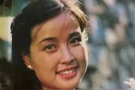 刘晓庆：4婚3离，入狱后被前男友救出，亿万身家却没有亲生子女图片