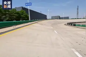 看顶级实验室里，如何驶出领跑世界的中国新能源客车？图片