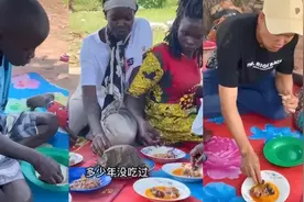 Rose听从网友建议，教娘家人用筷子，买桌凳，全村人都吃上了月饼图片