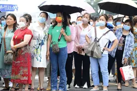 史上最难高考：19岁少年盗走高考试卷，备用卷改写630万人命运图片