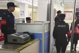关于北京地铁安检员的亲身经历图片