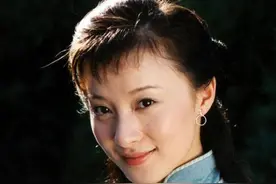美女演员徐露：当红时嫁大7岁老公，46岁与17岁女儿同框似姐妹图片
