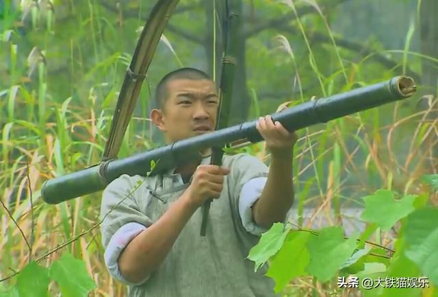 涂脂抹粉上战场，大烧饼都嫌弃，矫情的“抗日神剧”，逐渐凉凉了