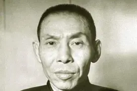 杜月笙死前烧掉欠条后，仍有一个人主动归还了钱财，他是谁图片