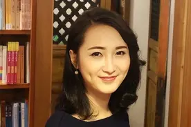 17年前背母上大学的刘霆，29岁时变性成女人，后来过得怎样？图片