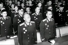 中国人民解放军建军以来颁发的勋章和奖章图片