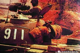 记1979年荣膺“英雄坦克营”称号的41军坦克团3营「1」图片