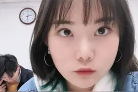 北京名校毕业，这位女学霸入职名企，因一张“爬电线杆”照片刷屏朋友圈！图片