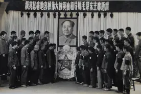 1976年毛主席逝世，女儿李敏拿到守灵名单，提醒：少一个人图片