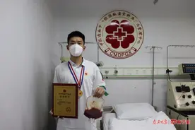 患者病情紧急！南宁大三学生毫不犹豫捐献造血干细胞图片