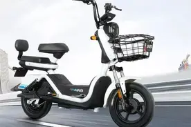 爱玛、雅迪不到2000元，不用驾照可上牌，适合接娃的3款电动车图片