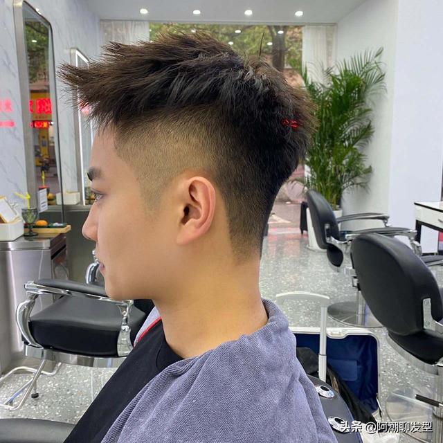 今夏去理发别只会说"剪短一点"了,2022年潮流男生发型指南