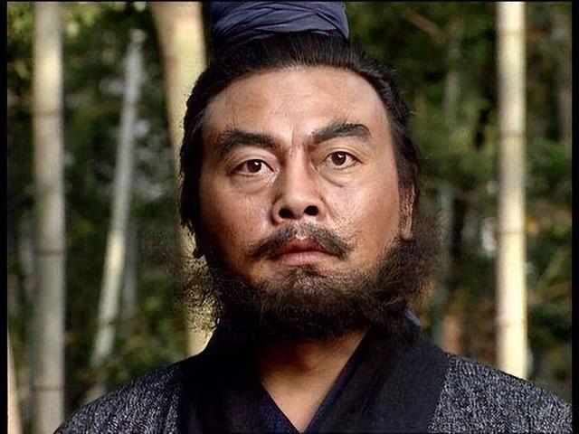 同样是《三国演义》，央视版和新版放在一起观看，可谓天差地别