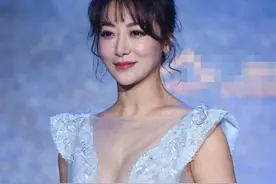 邓家佳，王艳，陈紫函三美女联袂，改编自东野圭吾悬疑剧今晚开播图片