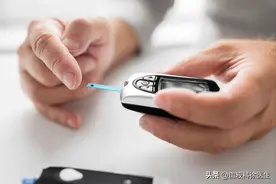 50岁大叔因血糖过高死亡，医生提醒：这3种素食，糖友需尽量少吃图片