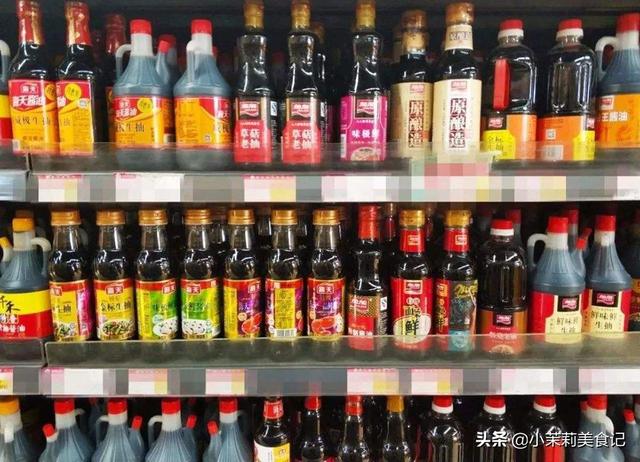 买酱油，要分清“酿造酱油”和“配制酱油”，看准3处挑出好酱油