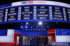 NBA选秀大会！文班亚马当选状元！双胞胎天才汤普森兄弟来了图片