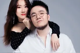 北京美女王博谷：嫁小7岁演员巴图，婚后生两子，风光背后有辛酸图片