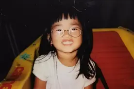 女婴出生六天被遗弃街头，经美国夫妇收养长大，20年后回国寻亲图片