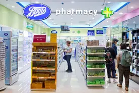 为什么大街小巷的药店越来越多？药店是靠啥来赚钱？告诉你真相图片
