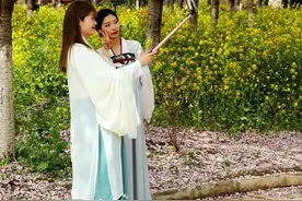 豫见春天郑好汉服图片