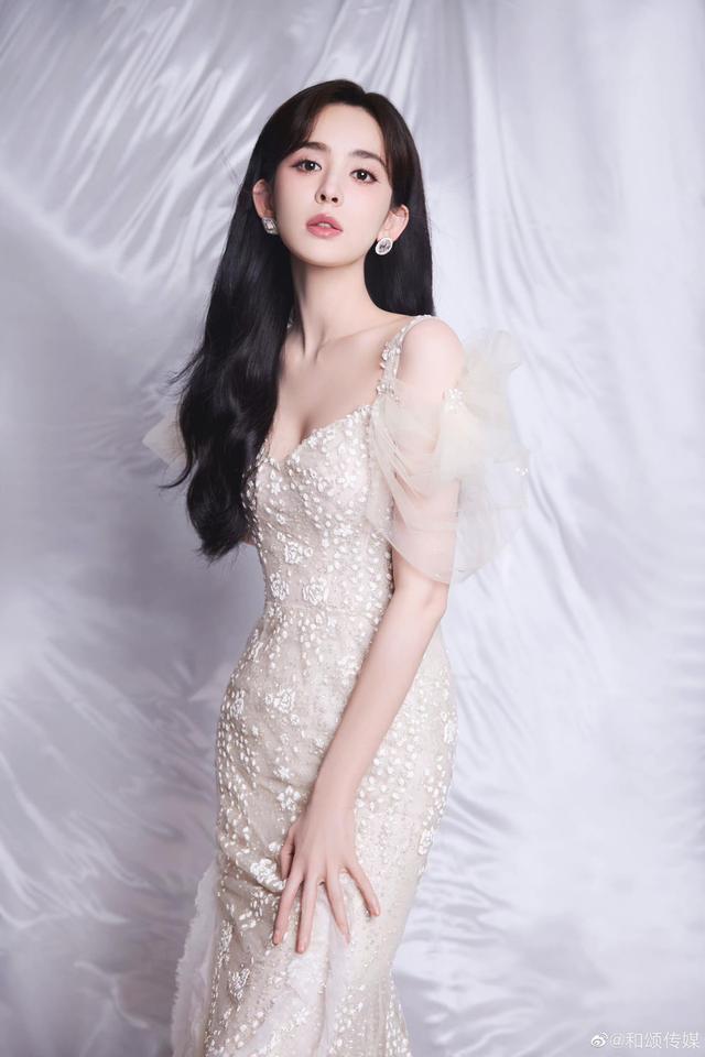 同是娱圈女老板,把杨幂李冰冰和林心如放一起对比,差距一目了然