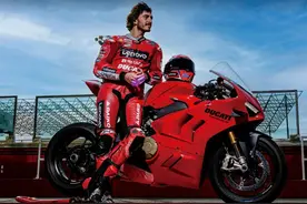 变贵了也变强了，22款杜卡迪超跑Panigale V4/V4 S中国发布25.9万起图片